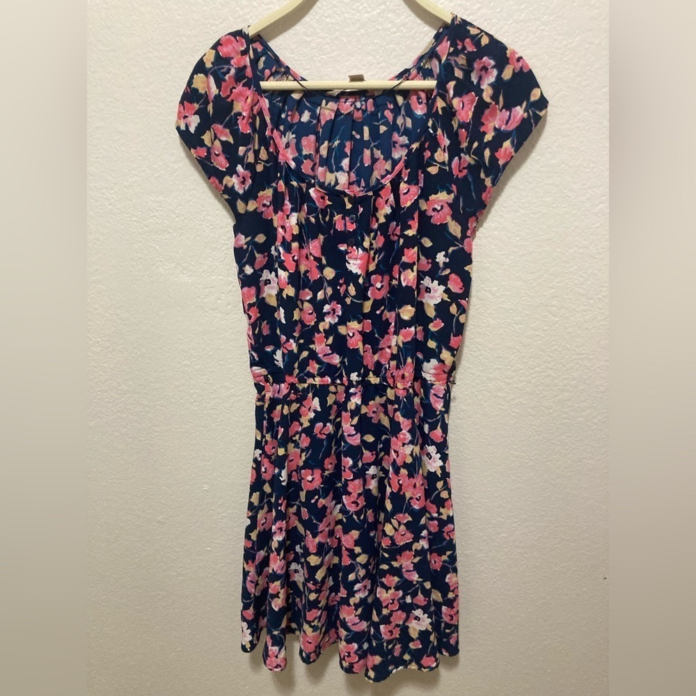 LC Lauren Conrad Pink Floral Mini Dress Size Medium Women’s Fit & Flare Sundress